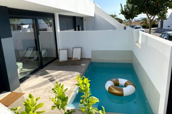 casa-contemporanea-piscina-azotea-pergola-01