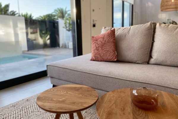 casa-contemporanea-piscina-azotea-pergola-02