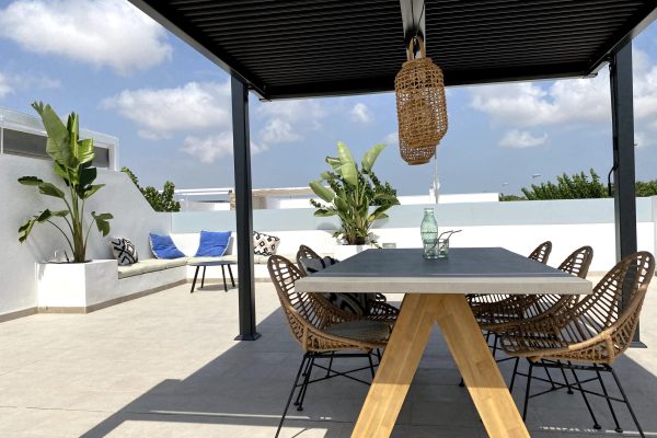 casa-contemporanea-piscina-azotea-pergola-04