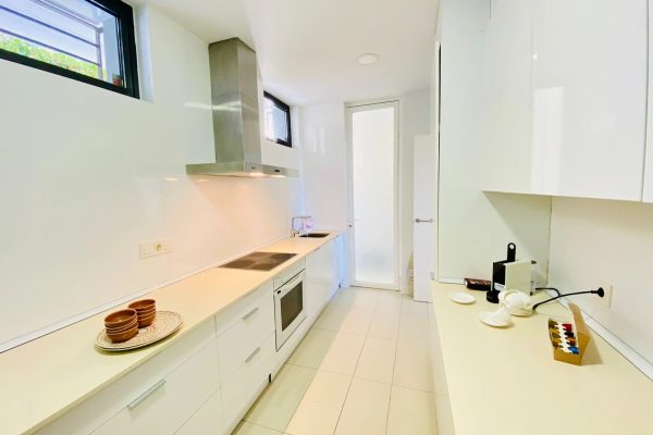 casa-contemporanea-terrazas-piscina-azotea-04