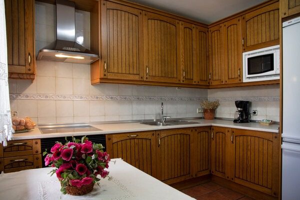 imgi_65_sm-cocina-rustica-equipada-lozoya