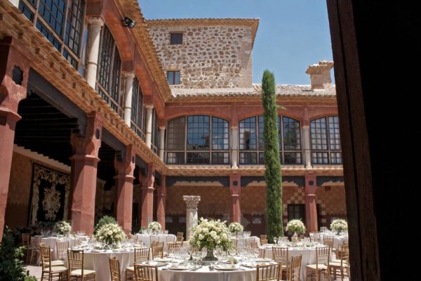 imgi_6_events-courtyard
