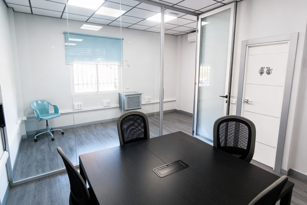 magnific__transform-this-office-image-into-highend-architect__94299