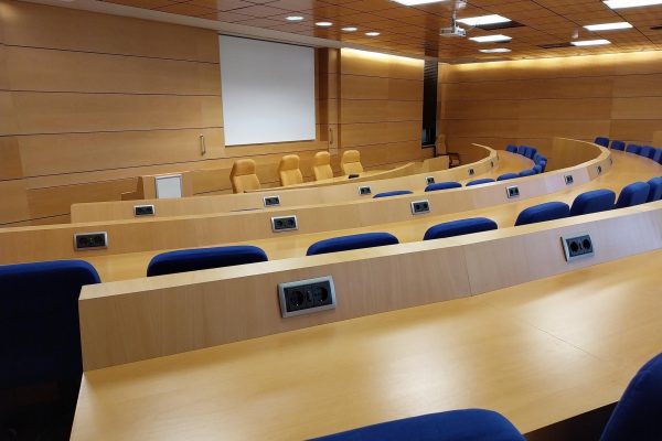 pablovi-sala-de-grados-20261012-01