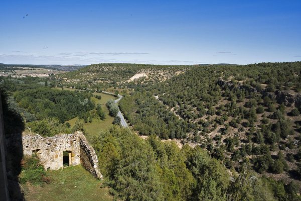 syt-castillo-medieval-amurallado-06