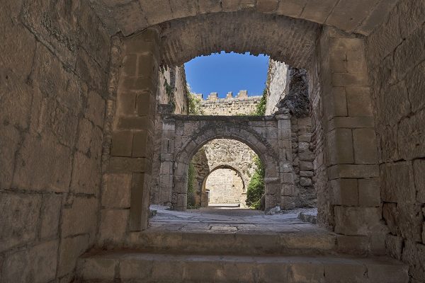 syt-castillo-medieval-amurallado-08