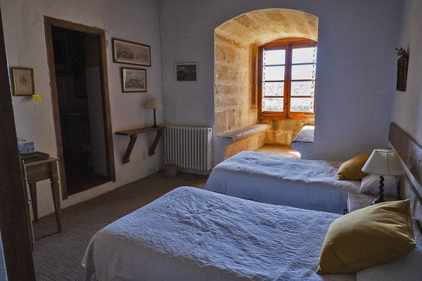 syt-castillo-medieval-amurallado-11