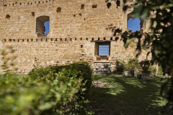 syt-castillo-medieval-amurallado-16