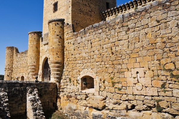 syt-castillo-medieval-amurallado-21