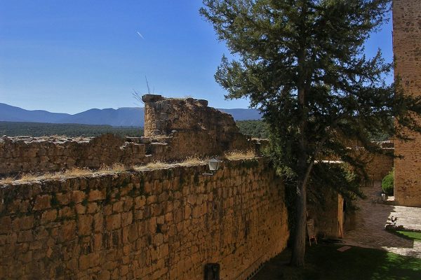 syt-castillo-medieval-amurallado-22