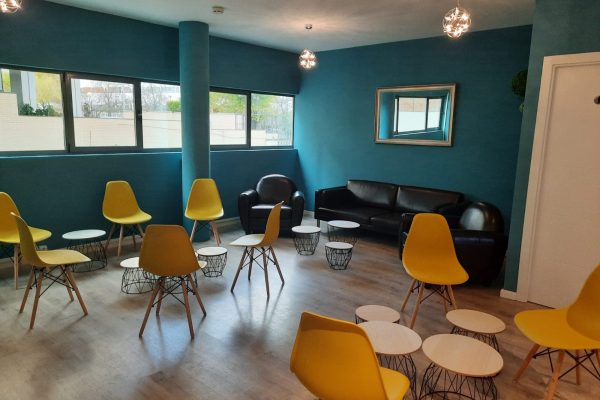 syt-espacio-versatil-azul-tres-salas-office-03
