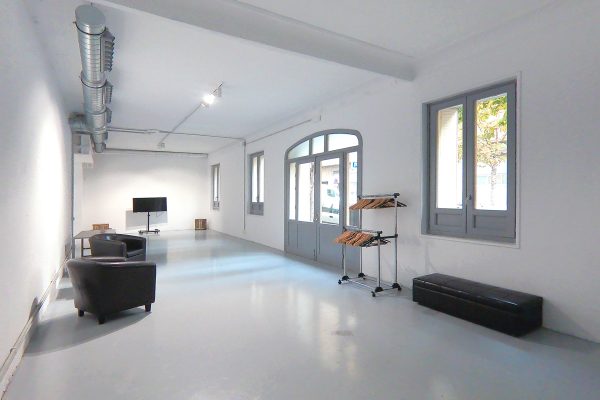 syt-nave-diafana-ventanales-cocina-acristalada-01