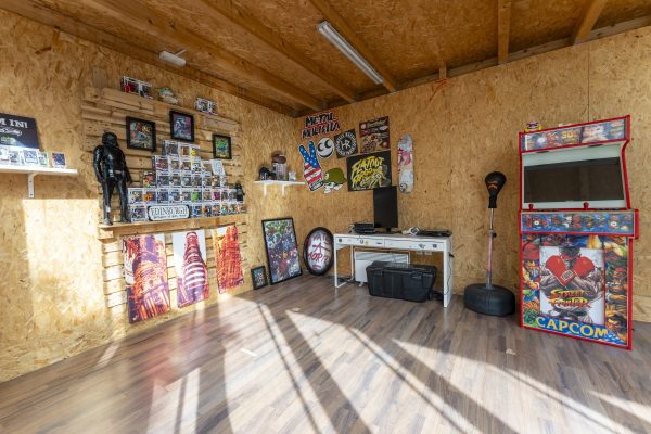 sytios-local-madera-sala-juegos-20261027-03