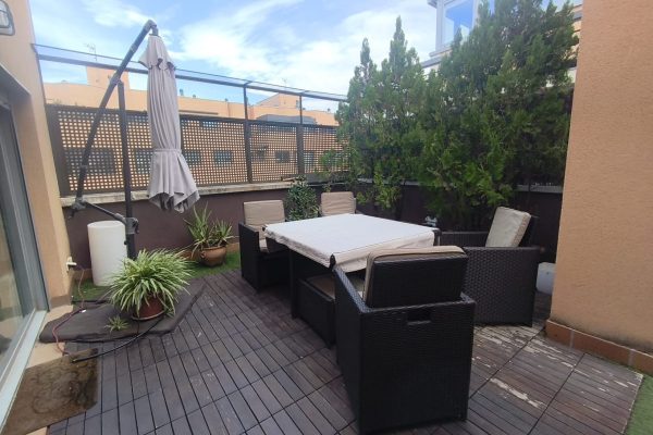 sytios-piso-salon-turquesa-terraza-20261027-01
