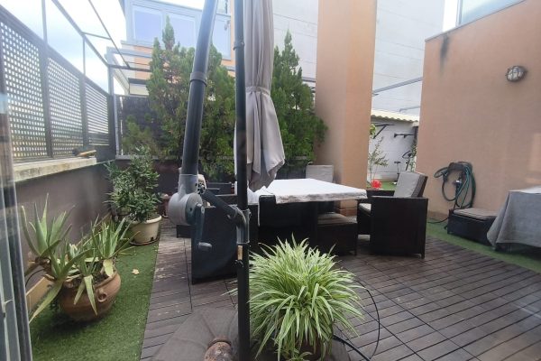sytios-piso-salon-turquesa-terraza-20261027-19