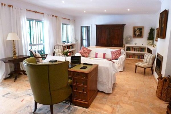 villa-andaluza-pinos-arcos-piscina-tenis-02