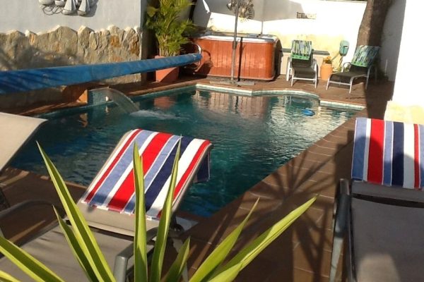 villa-mediterranea-terrazas-mar-piscina-jacuzzi-11