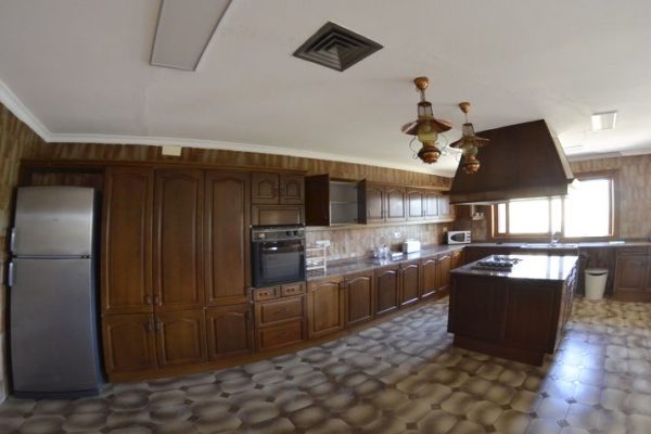 villa-rustica-piedra-torre-piscinas-05