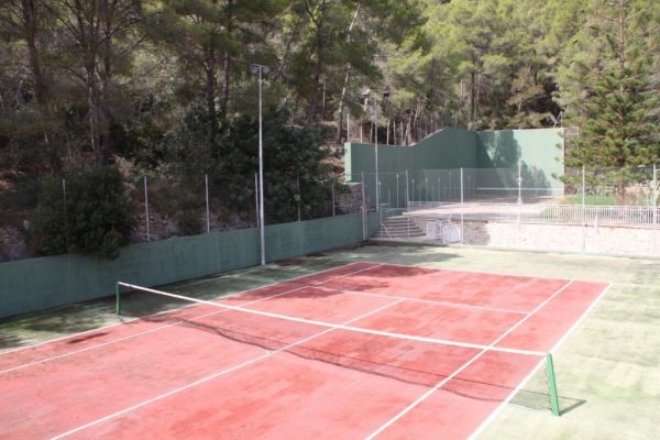 villa-rustica-piedra-torre-piscinas-10